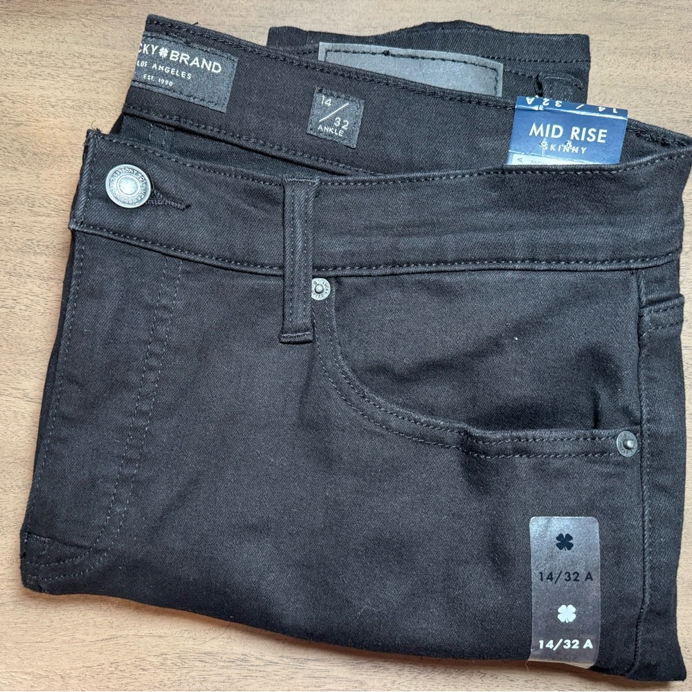Lucky brand woman’s jeans 14/32A